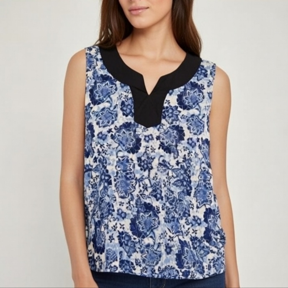 Croft & Barrow Floral Blue Sleeveless Top
